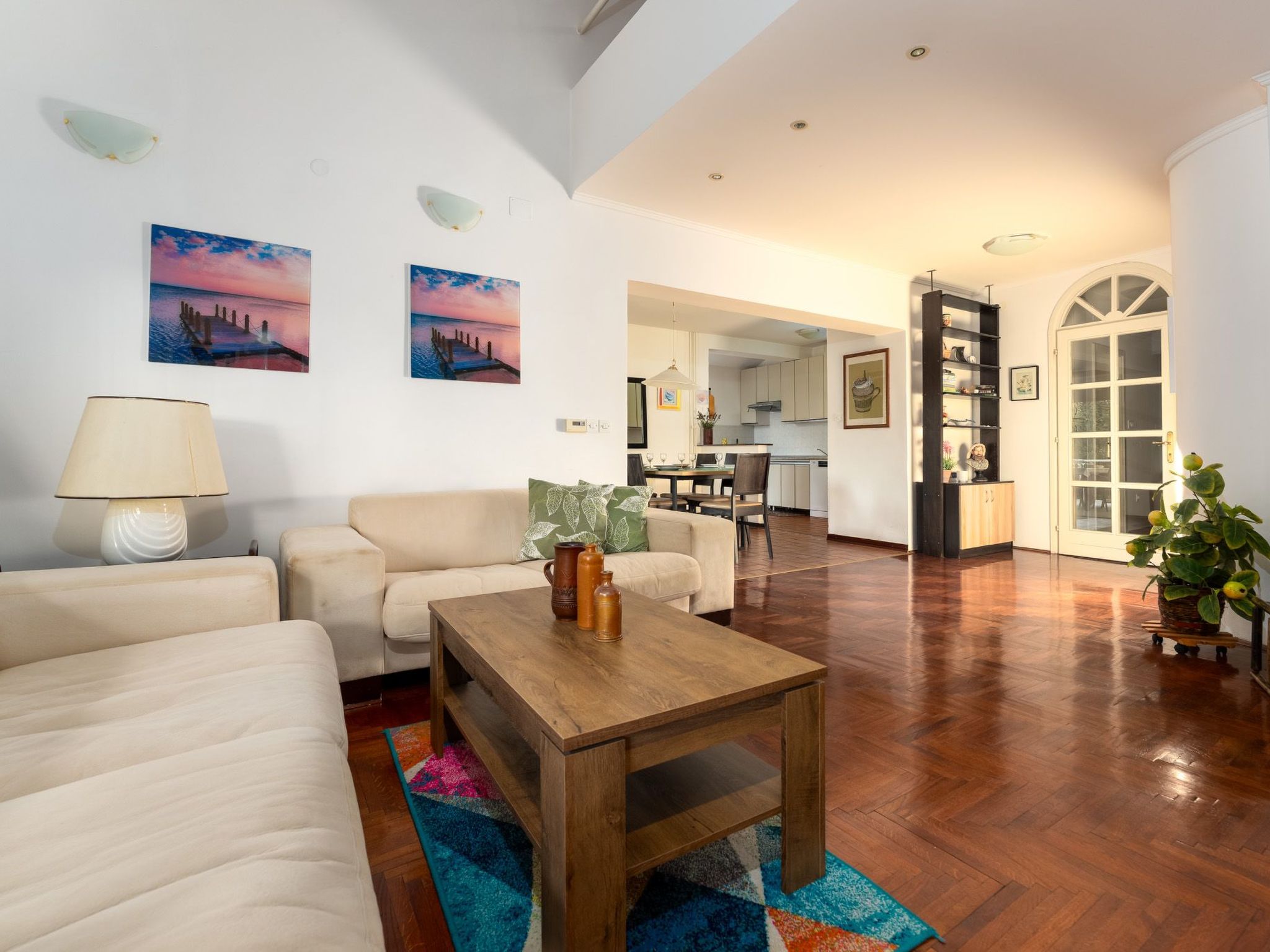 Mit Pool, großer Garten-Image-tags.info