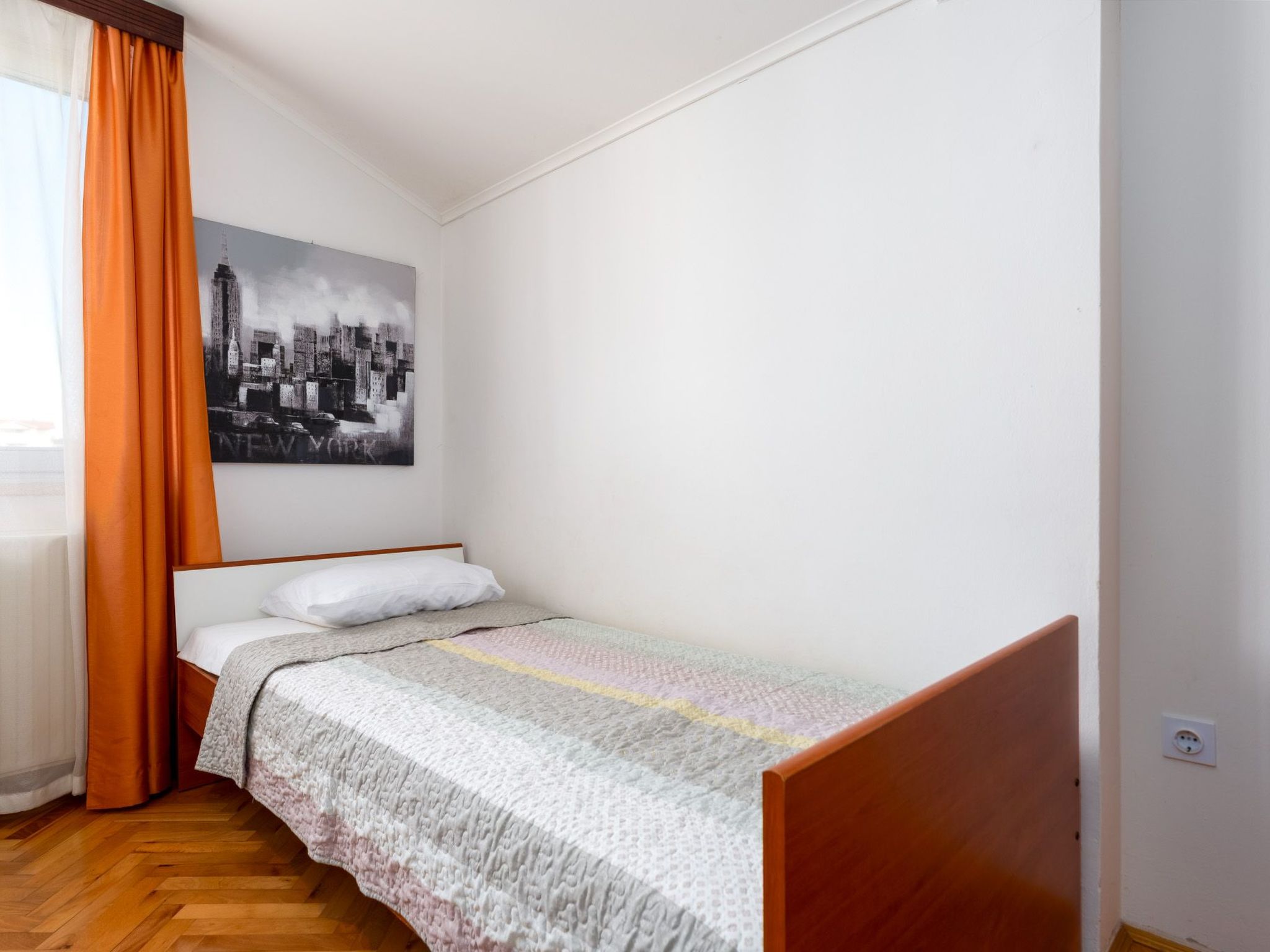 Mit Pool, großer Garten-Image-tags.info