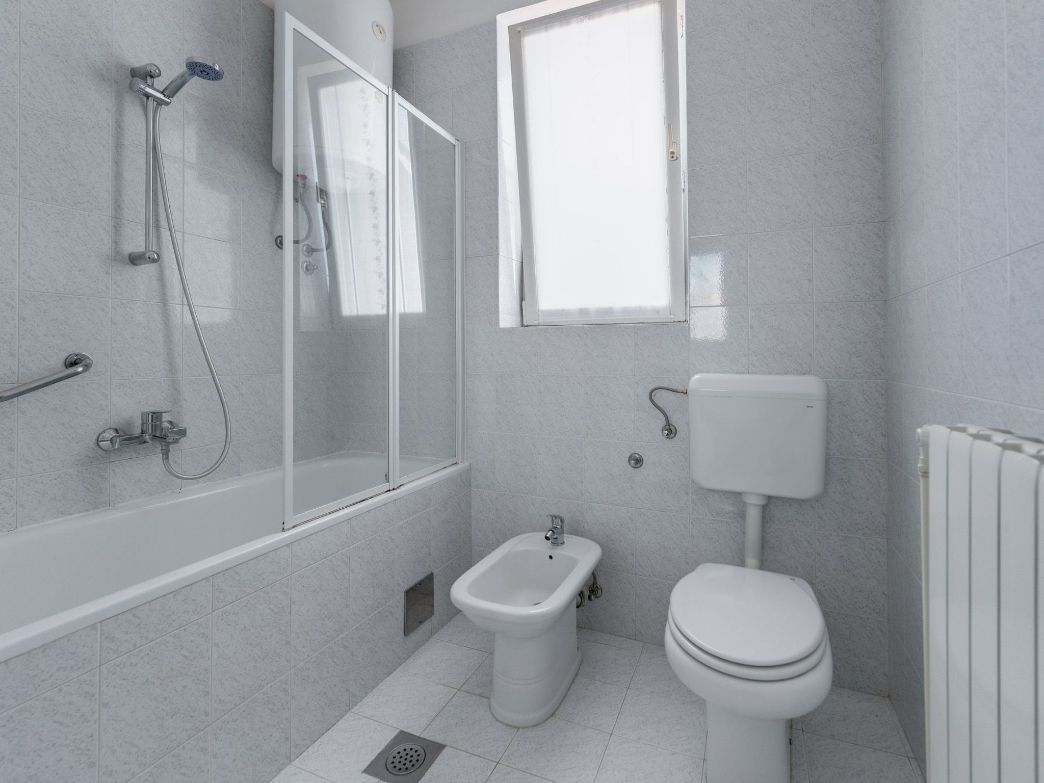 Mit Pool, großer Garten-Image-tags.info