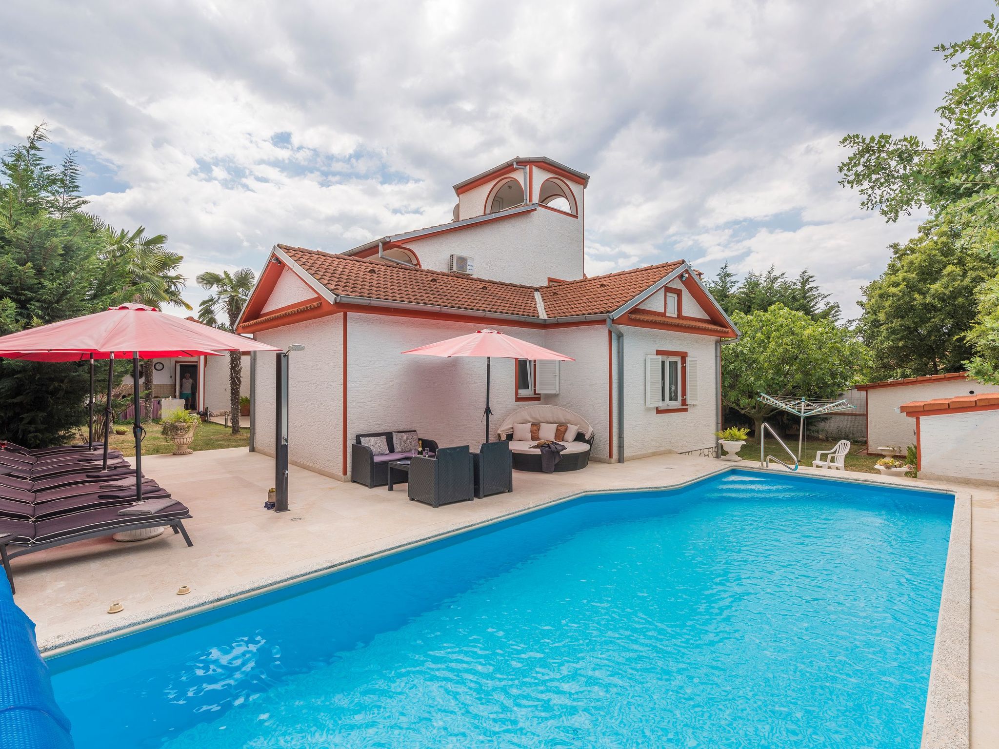 Charmante Familienvilla, in der Hunde willkommen sind-Binnen