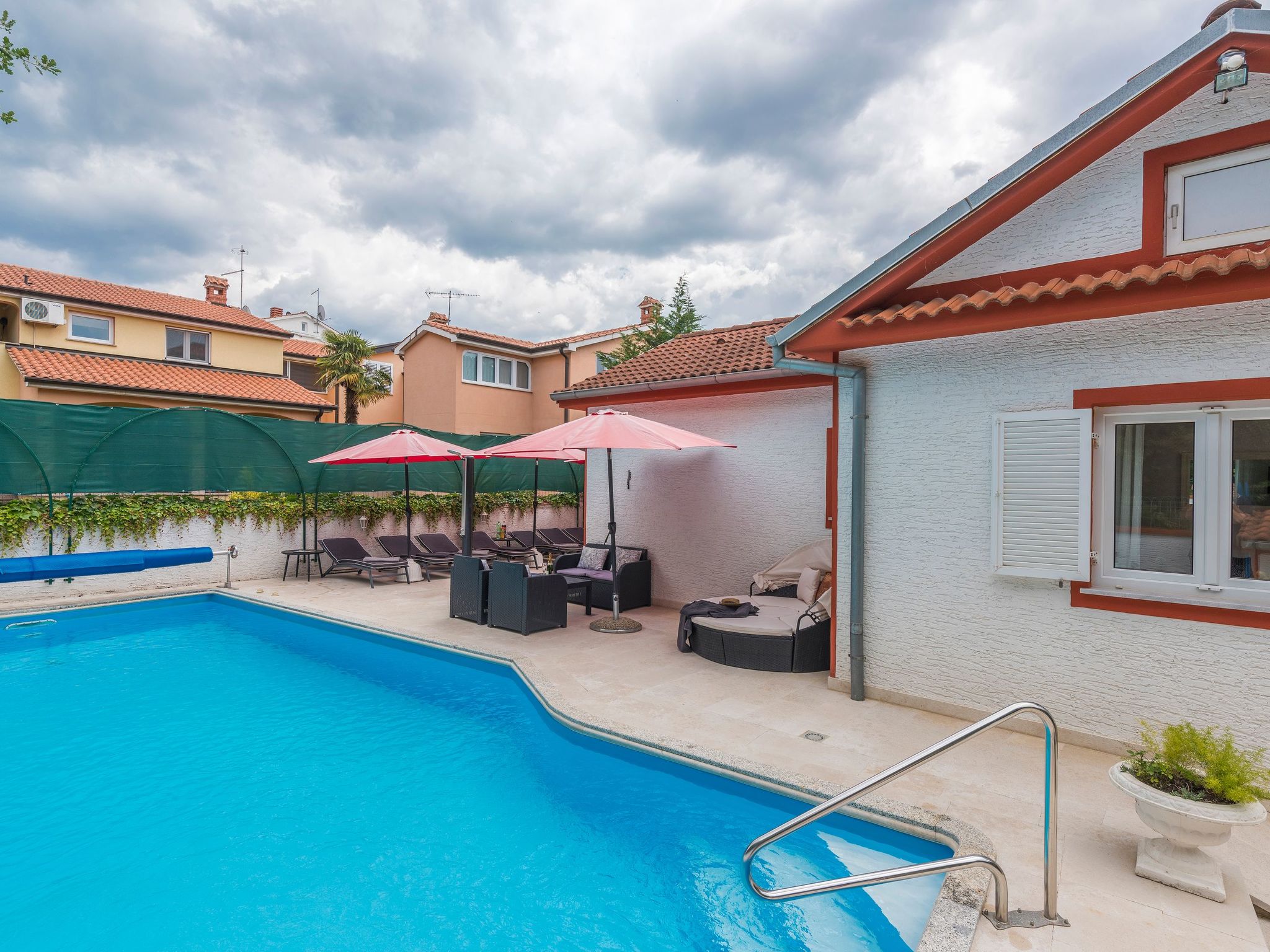 Charmante Familienvilla, in der Hunde willkommen sind-Binnen