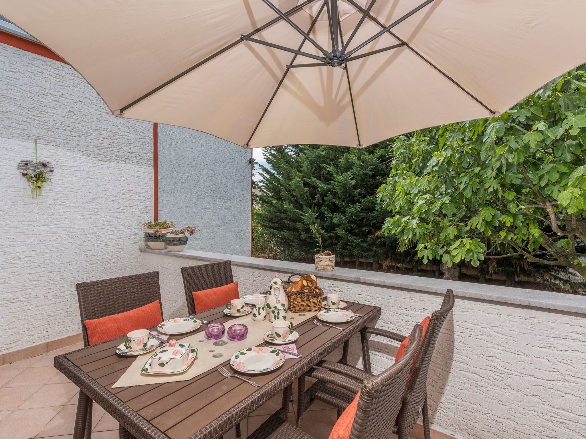 Charmante Familienvilla, in der Hunde willkommen sind-Buiten