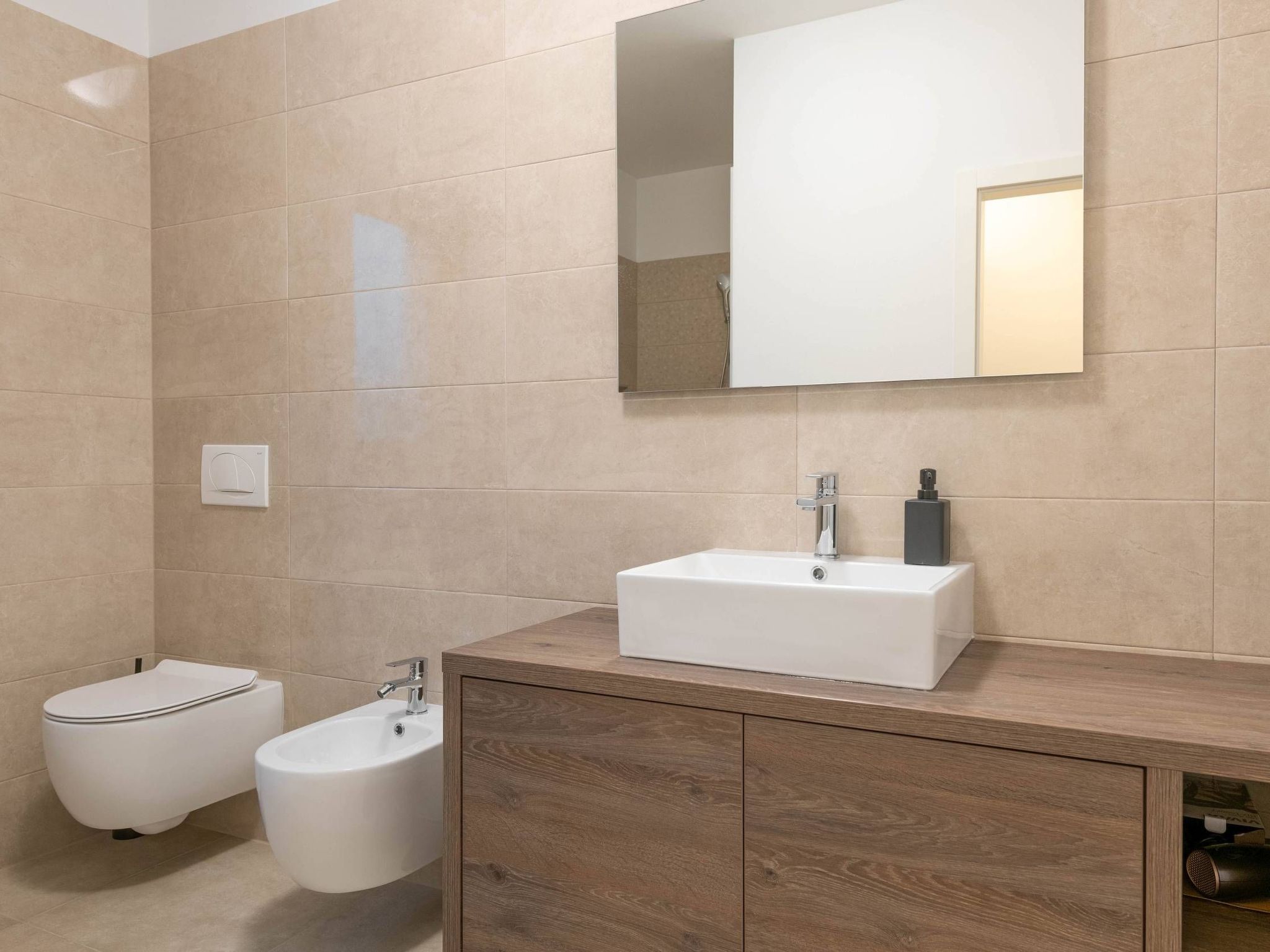 Luca-Image-tags.info