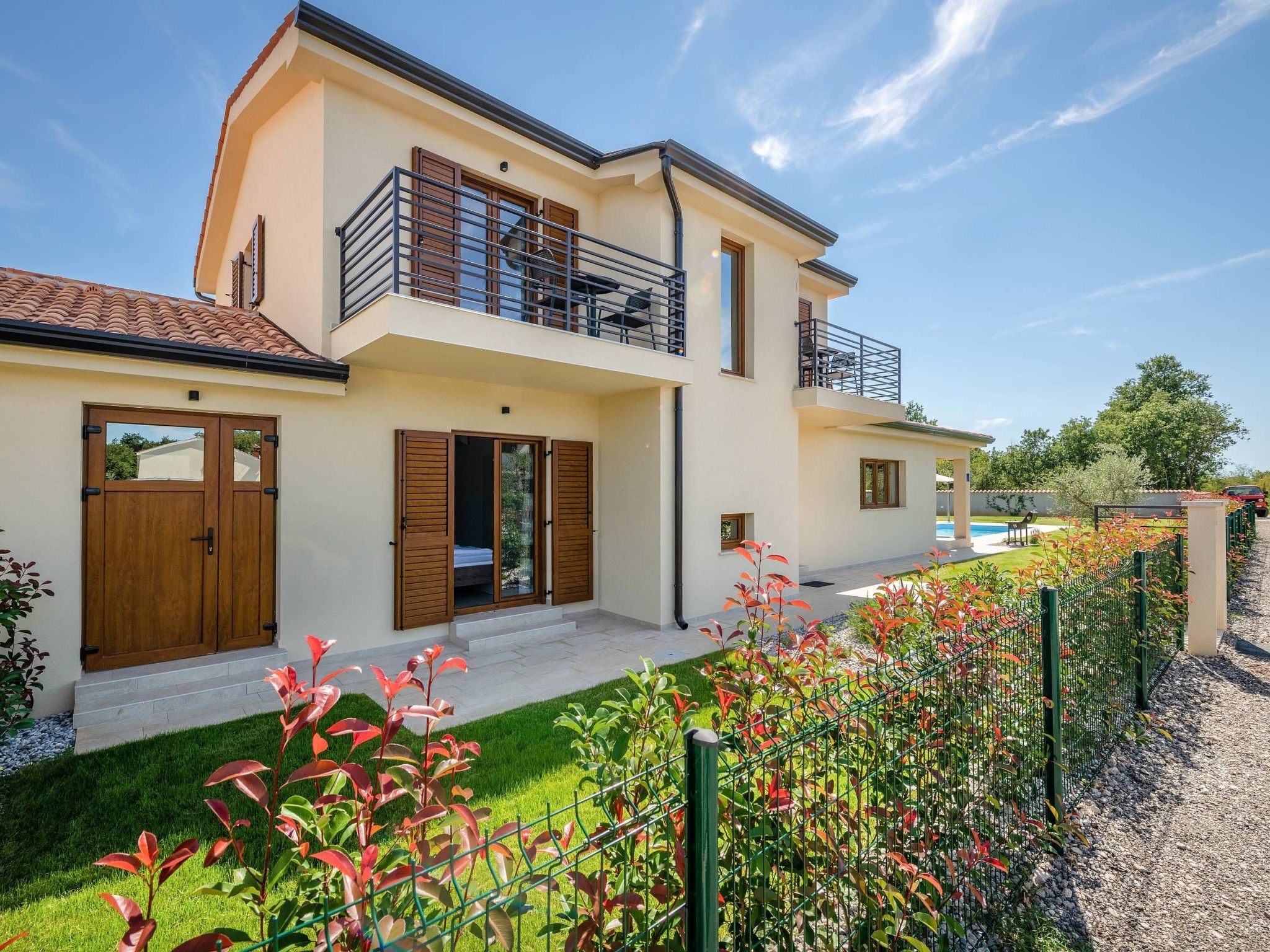 Luca-Image-tags.info