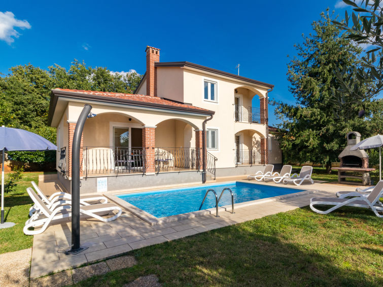8-persoons vakantiehuis met privézwembad en wellness in Poreč in Poreč