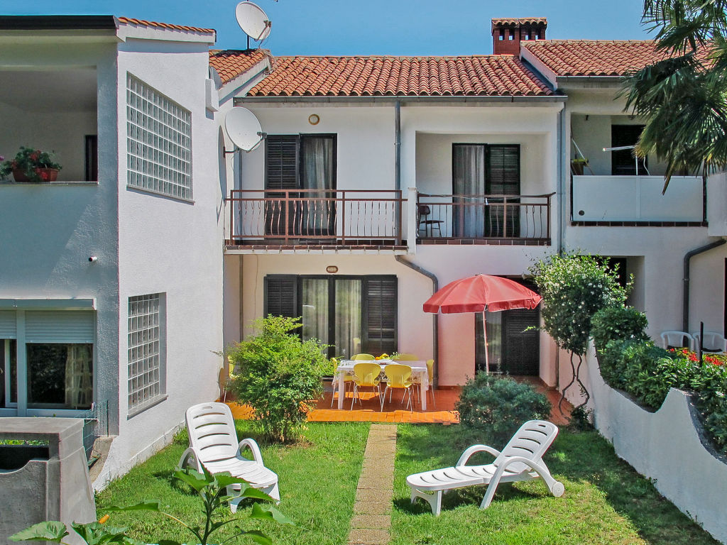 Ferienhaus Ru?ic (PRC200) Ferienhaus  Porec