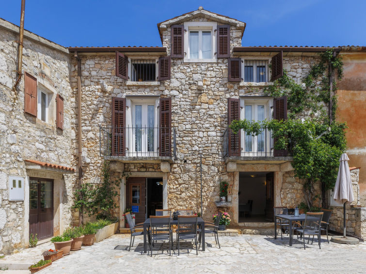 Search and Stay destination Kukci, Istarska županija - Croatia from AU$ 199. Erika (PRC148)