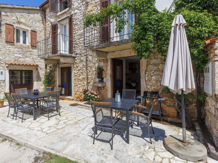 Search and Stay destination Kukci, Istarska županija - Croatia from AU$ 199. Erika (PRC148)