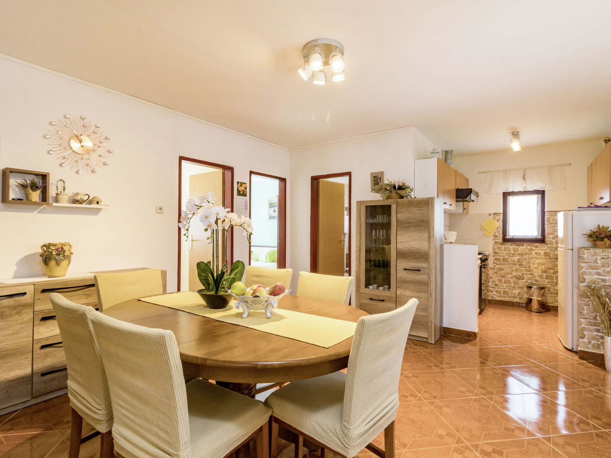 Kitchen / Dining Room