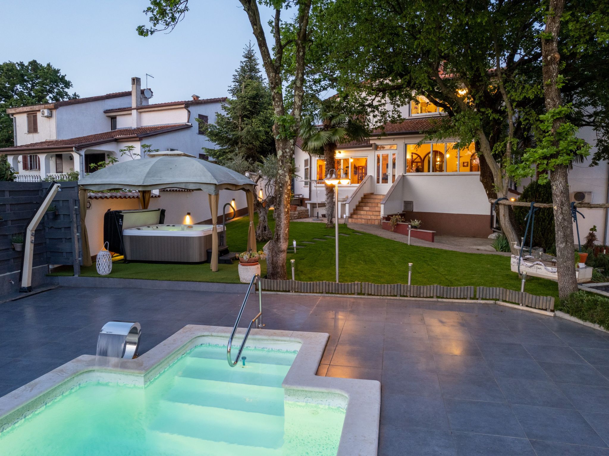 Rosi-Image-tags.info