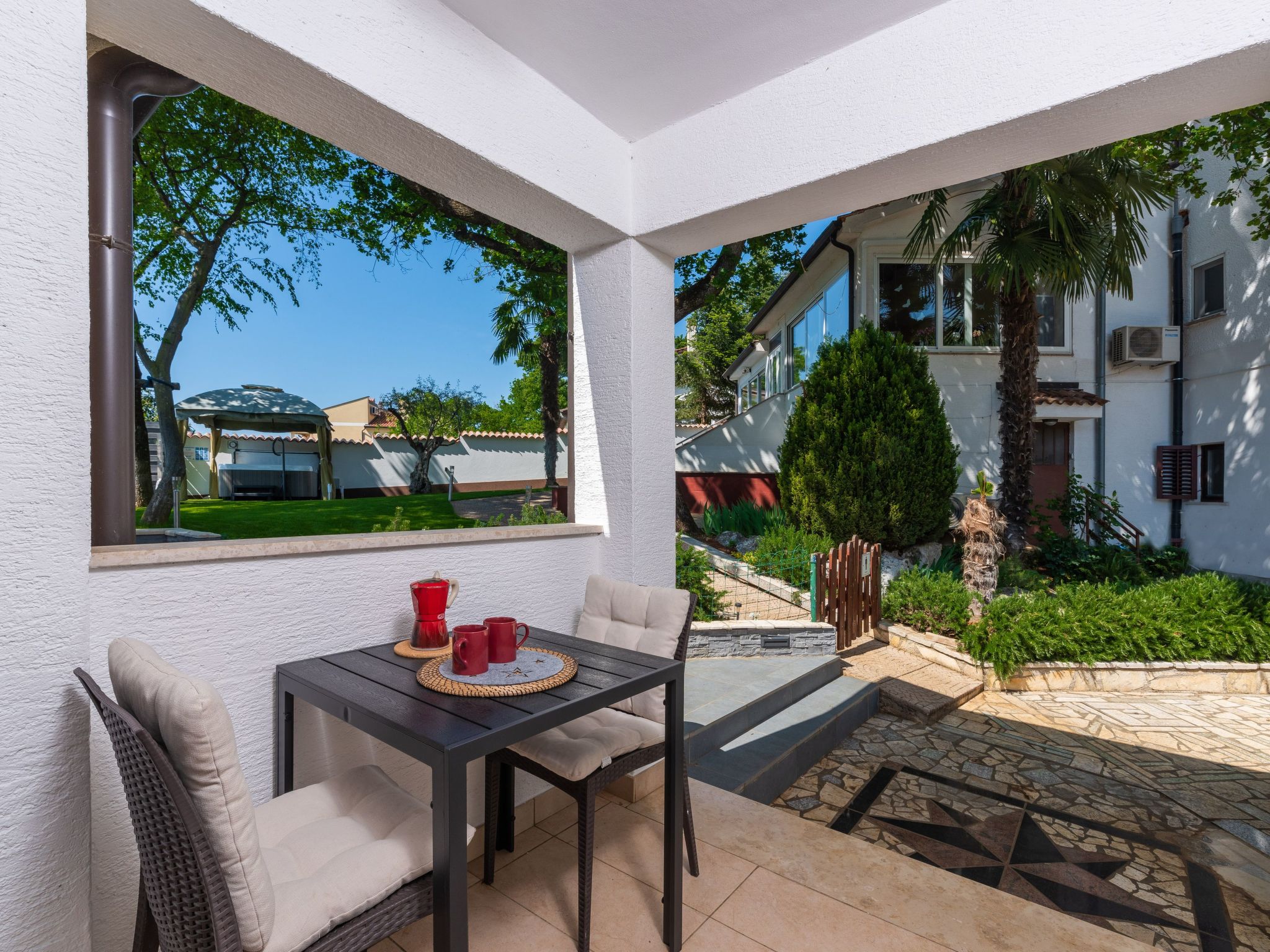 Haus Garden-Image-tags.info