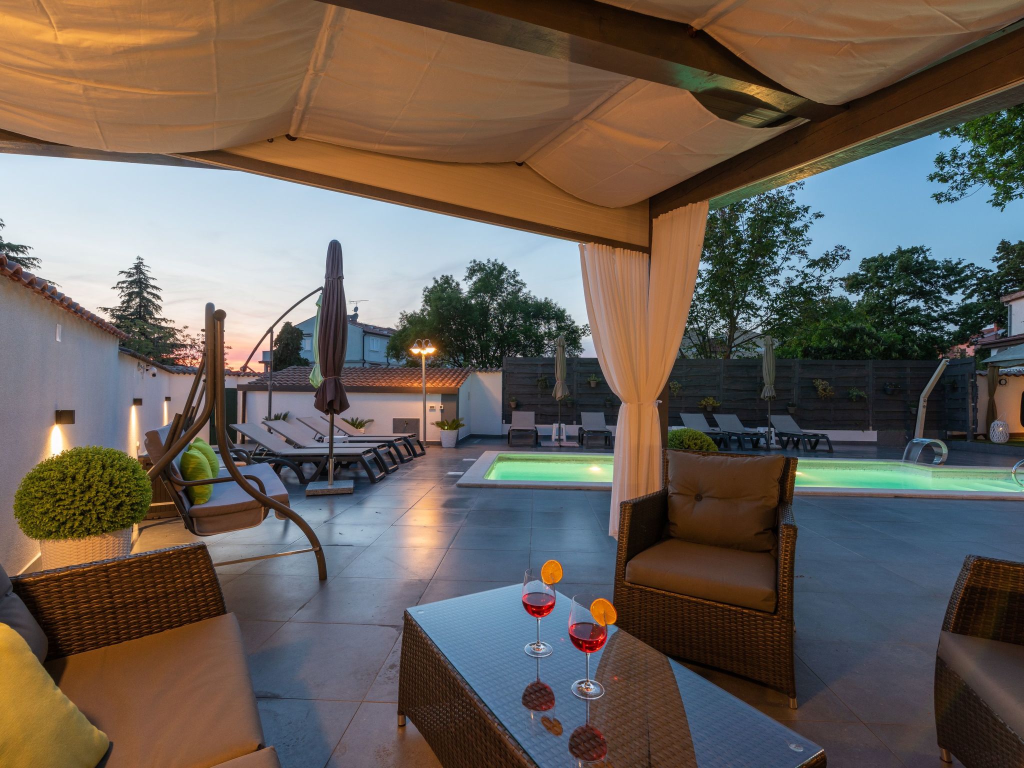 Haus Garden-Image-tags.info