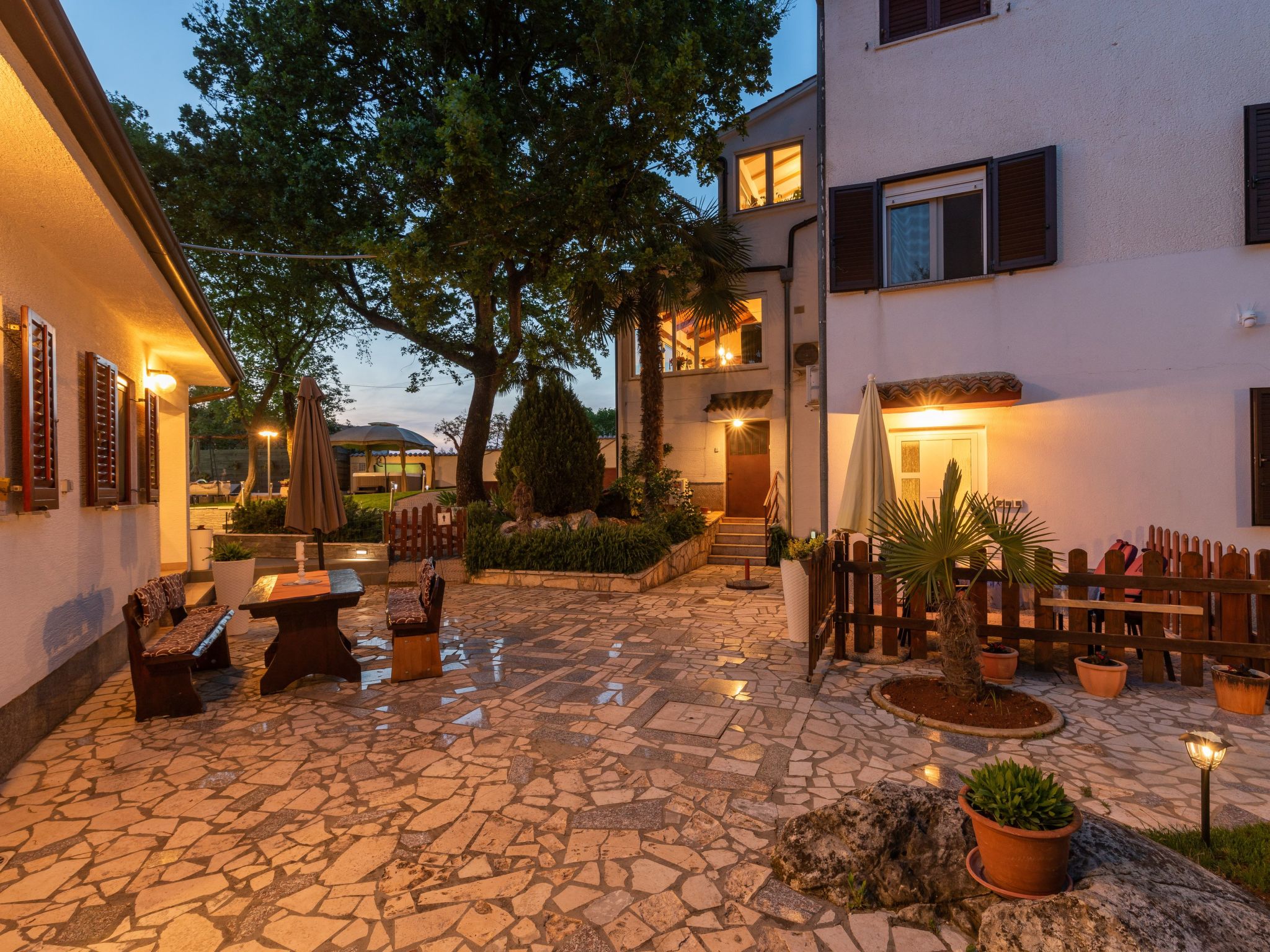 Haus Garden-Image-tags.info