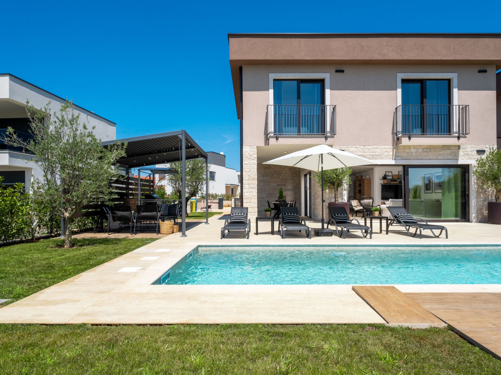 Villa Palazzina 1-Inside