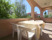 Iko 1  in Porec mit Terrasse