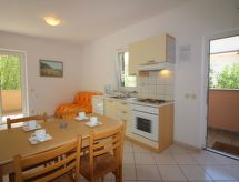 Iko 1  in Porec mit Terrasse