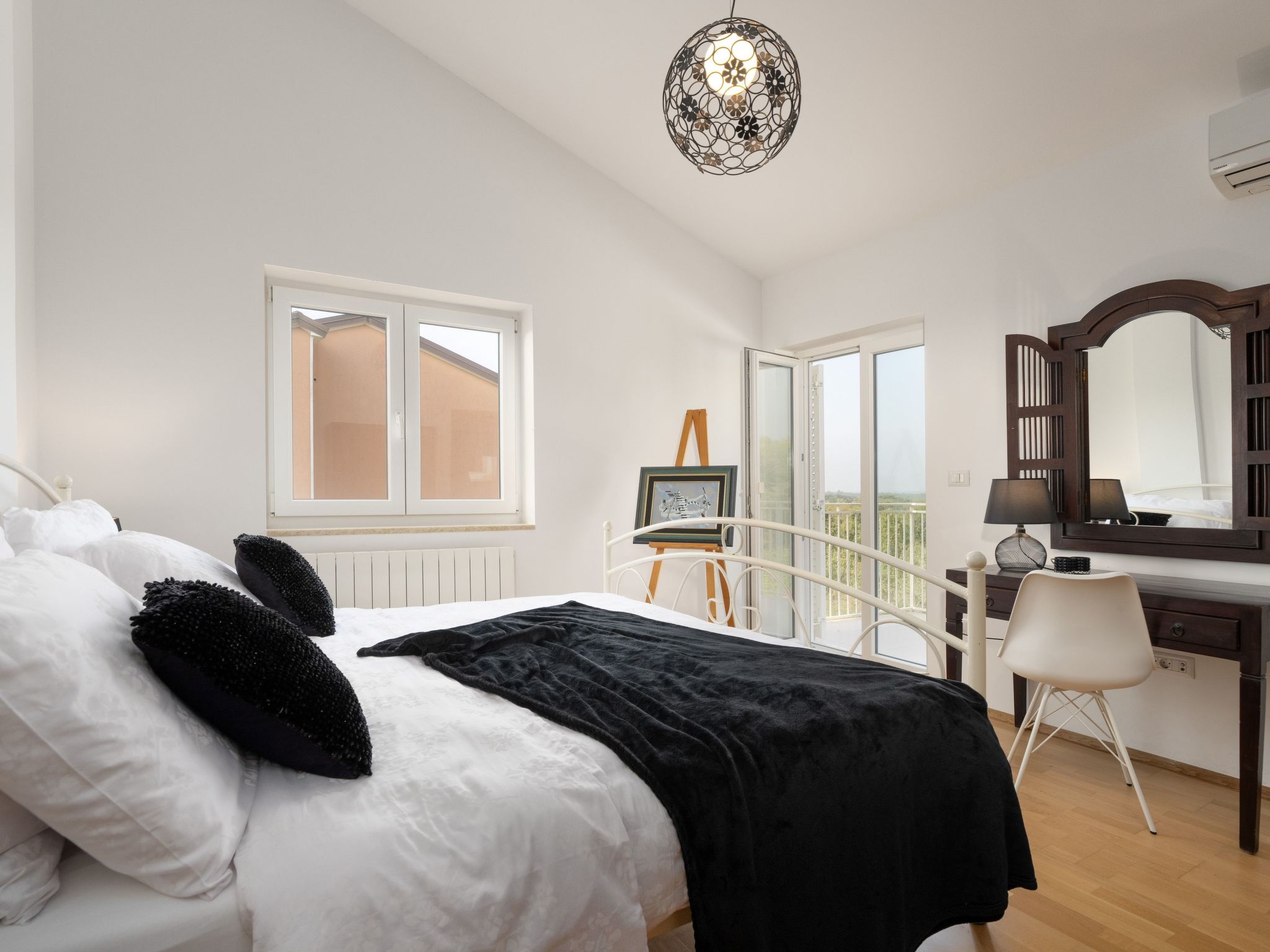 Villa Sunset Garden-Binnen