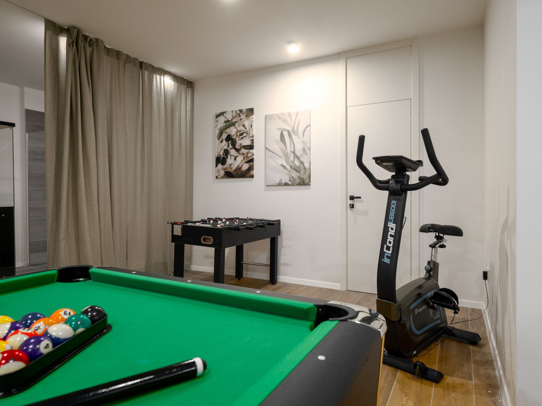 Villa Palazzina 2-Inside