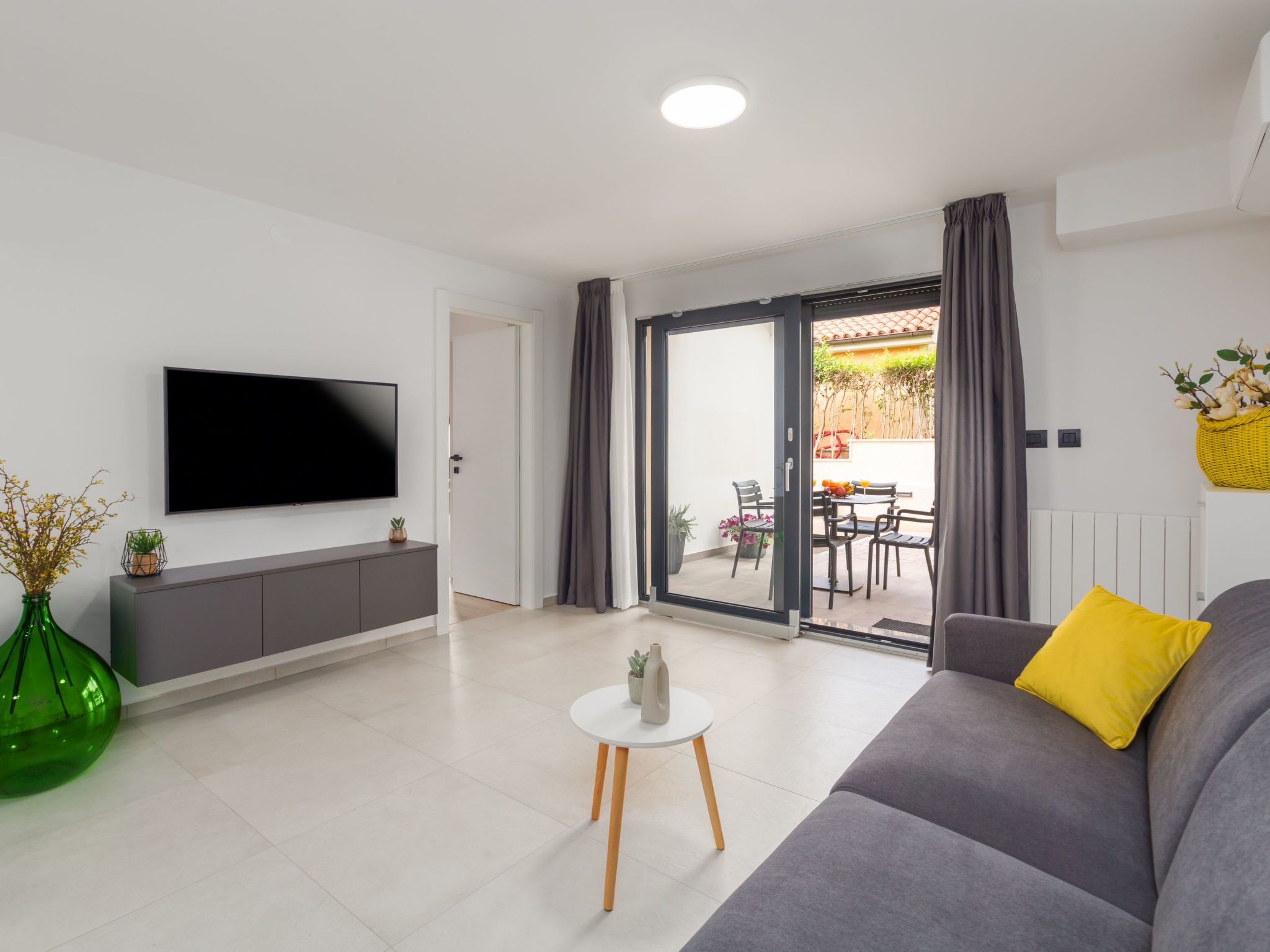 Photo of Olive Premium