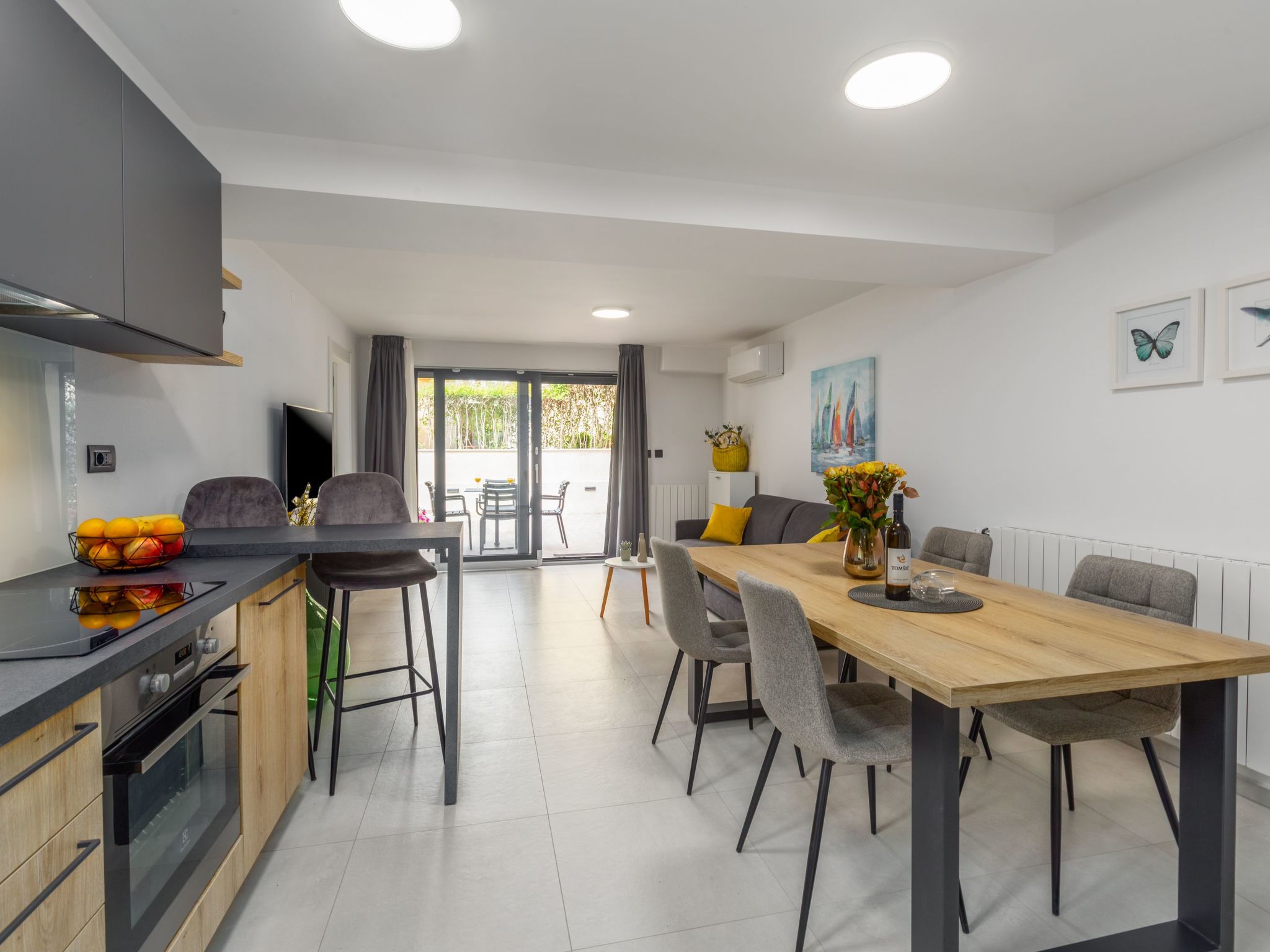 Photo of Olive Premium