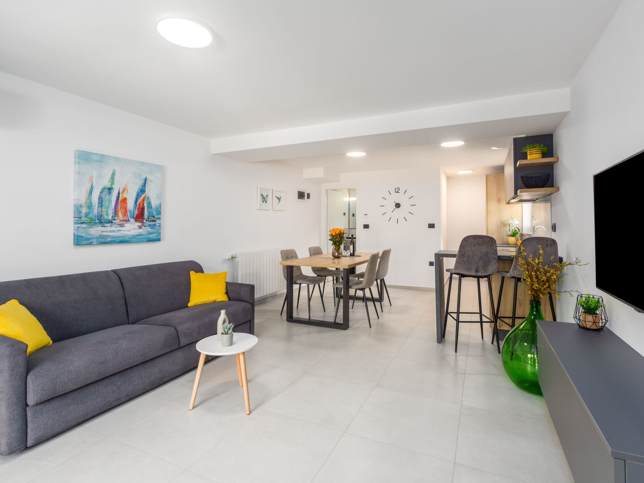 Photo of Olive Premium