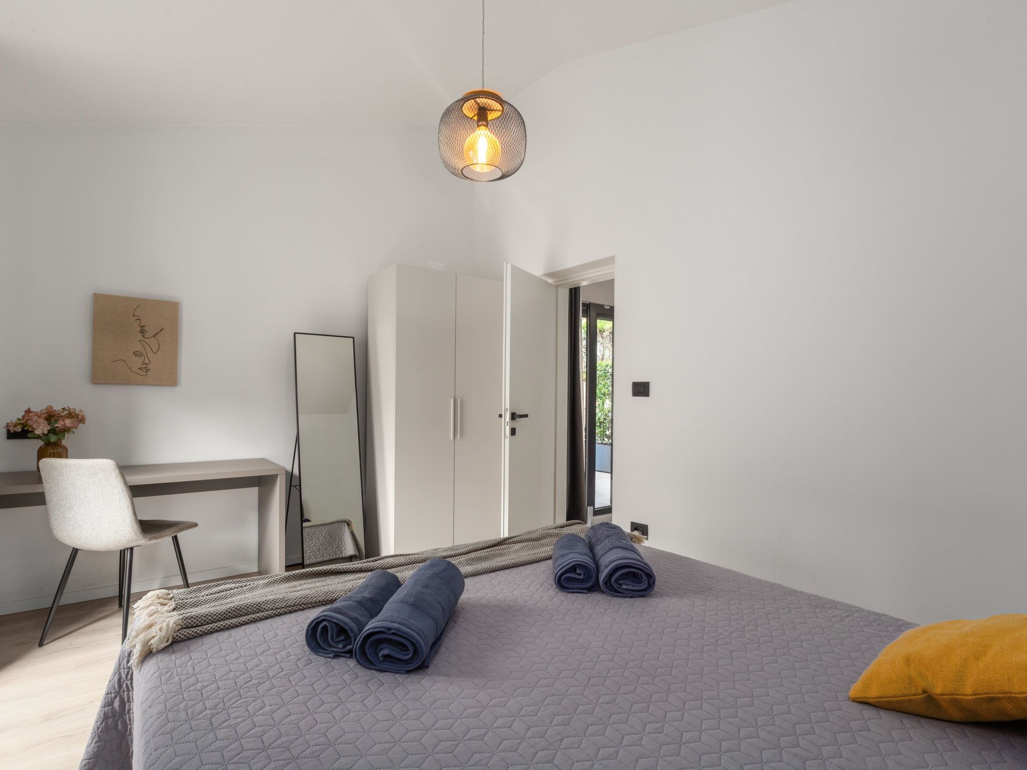 Photo of Olive Premium