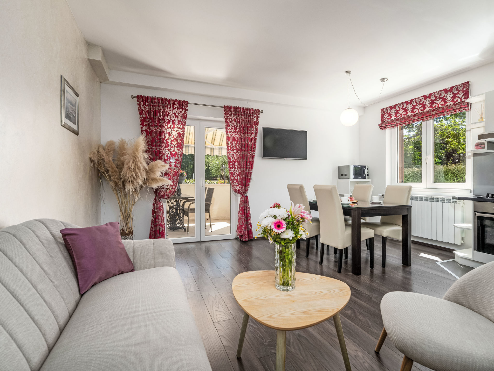 Appartement Tatjana Premium – Cuisine et coin repas, photo 2 sur 23