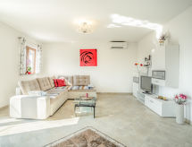 Ruim appartement met zwembad en tuin op 200m van centrum Tar - thumbnail 6