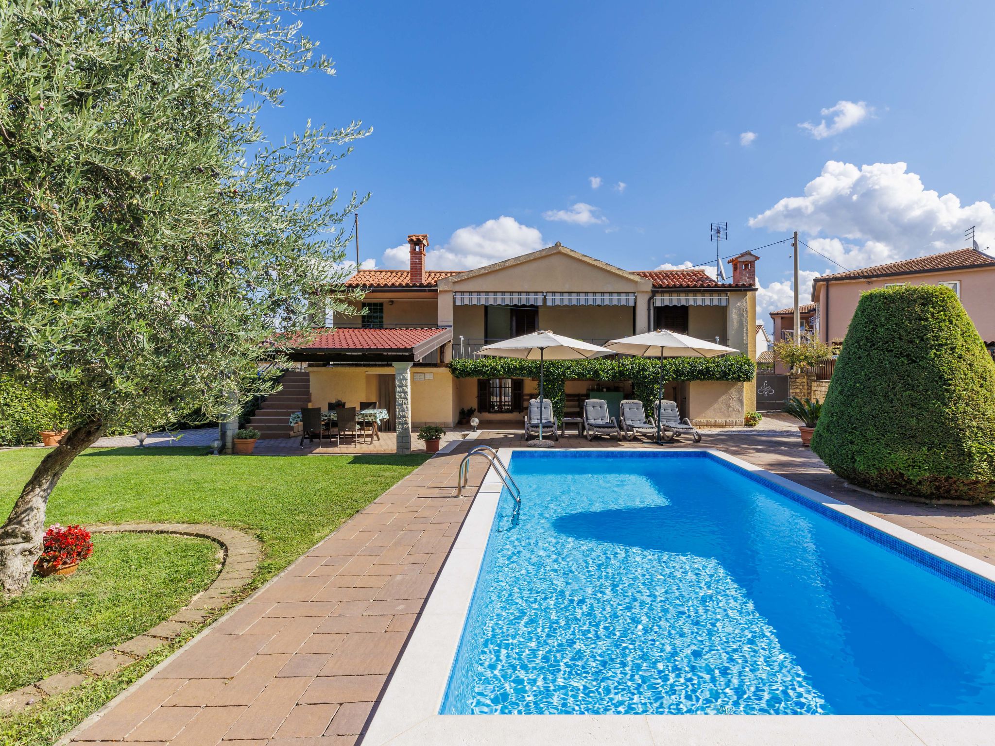 Vakantiehuis met privé zwembad in Porec/Tar (Kroatië) voor 4 personen