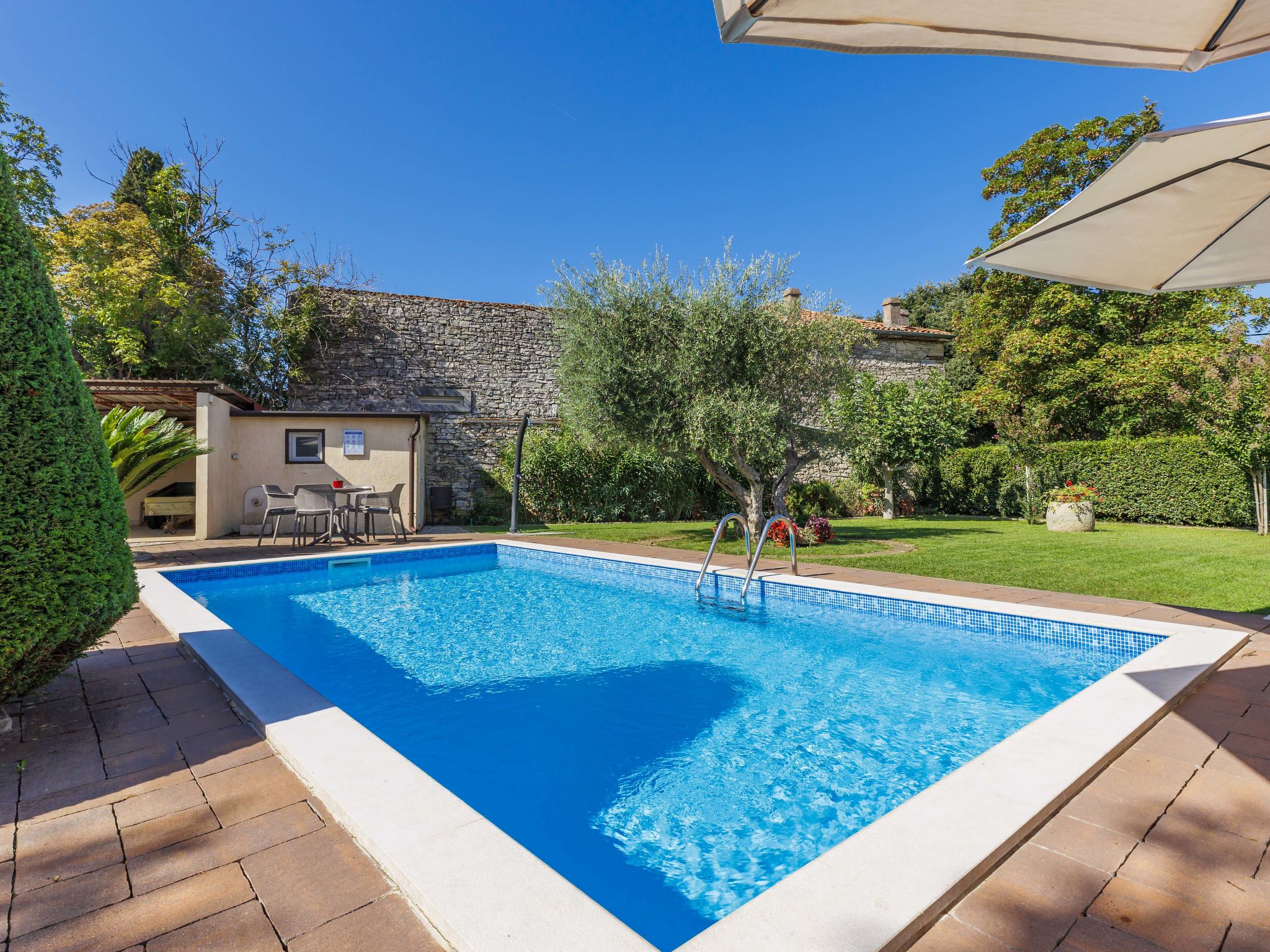 Villa Maria — Pool Outdoor (3 of 24)