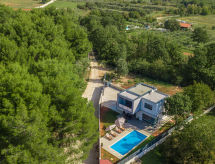 Villa Eva Tar: Moderne nieuwbouwvilla met verwarmd zwembad nabij Poreč - thumbnail 3