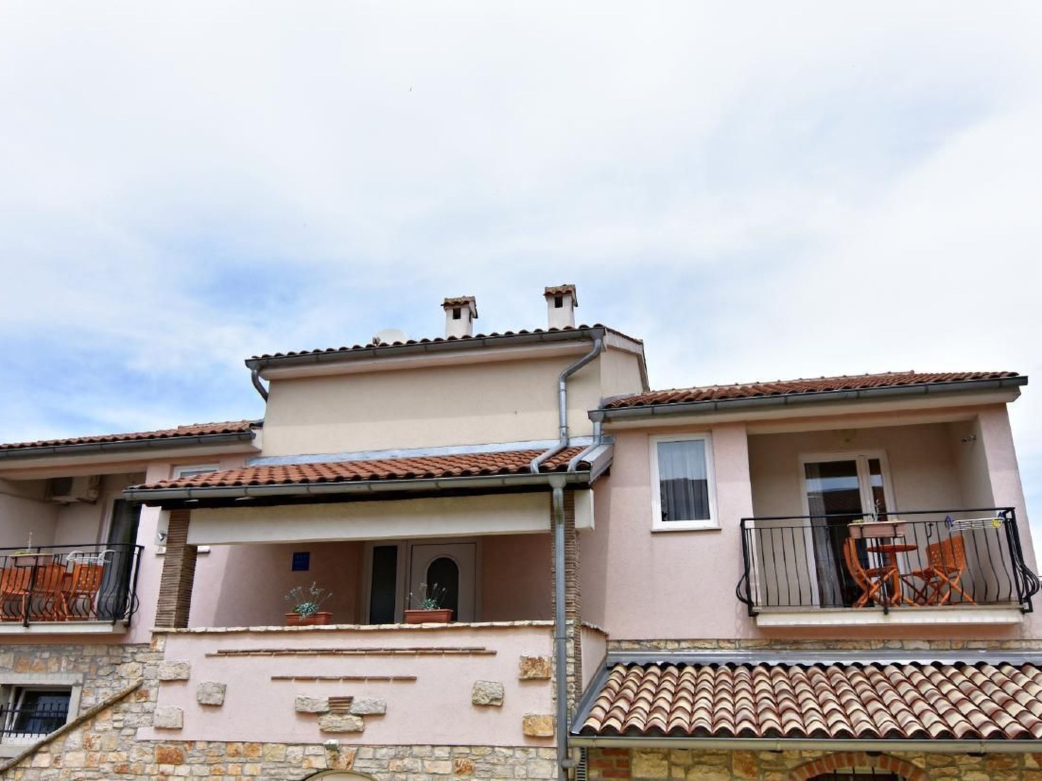 Noemi2-Image-tags.info