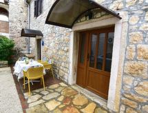 Sfeervol appartement met zwembad in Tar, vlakbij Poreč - thumbnail 2