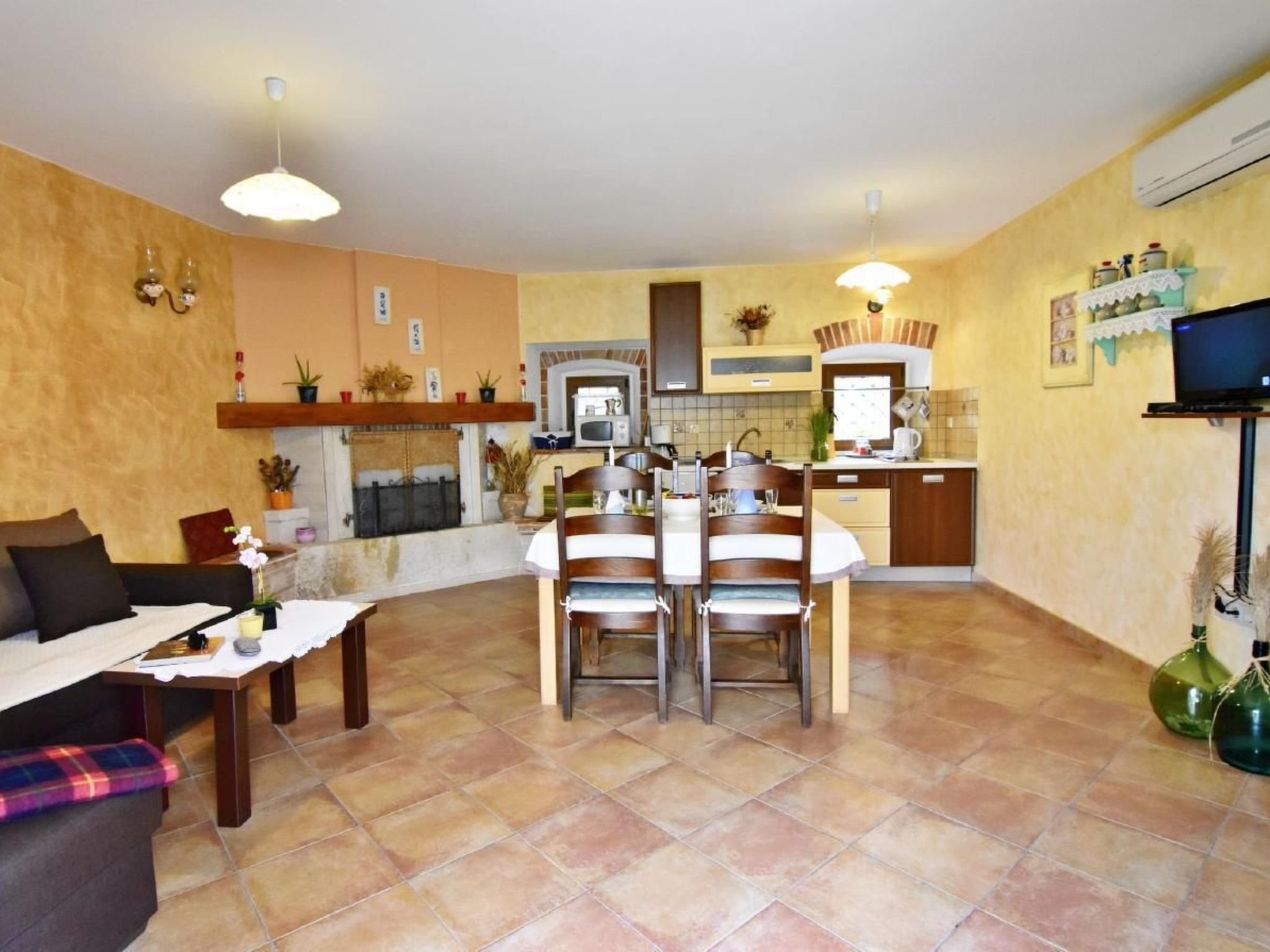 FIORELA 1-Image-tags.info