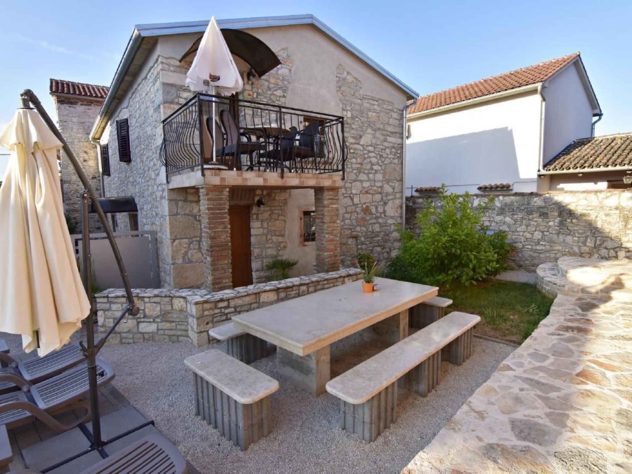 FIORELA 1-Image-tags.info