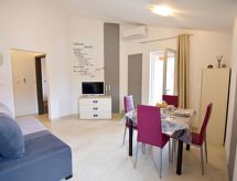 Modern appartement in Tar met zwembad, vlakbij Poreč en zee - thumbnail 3