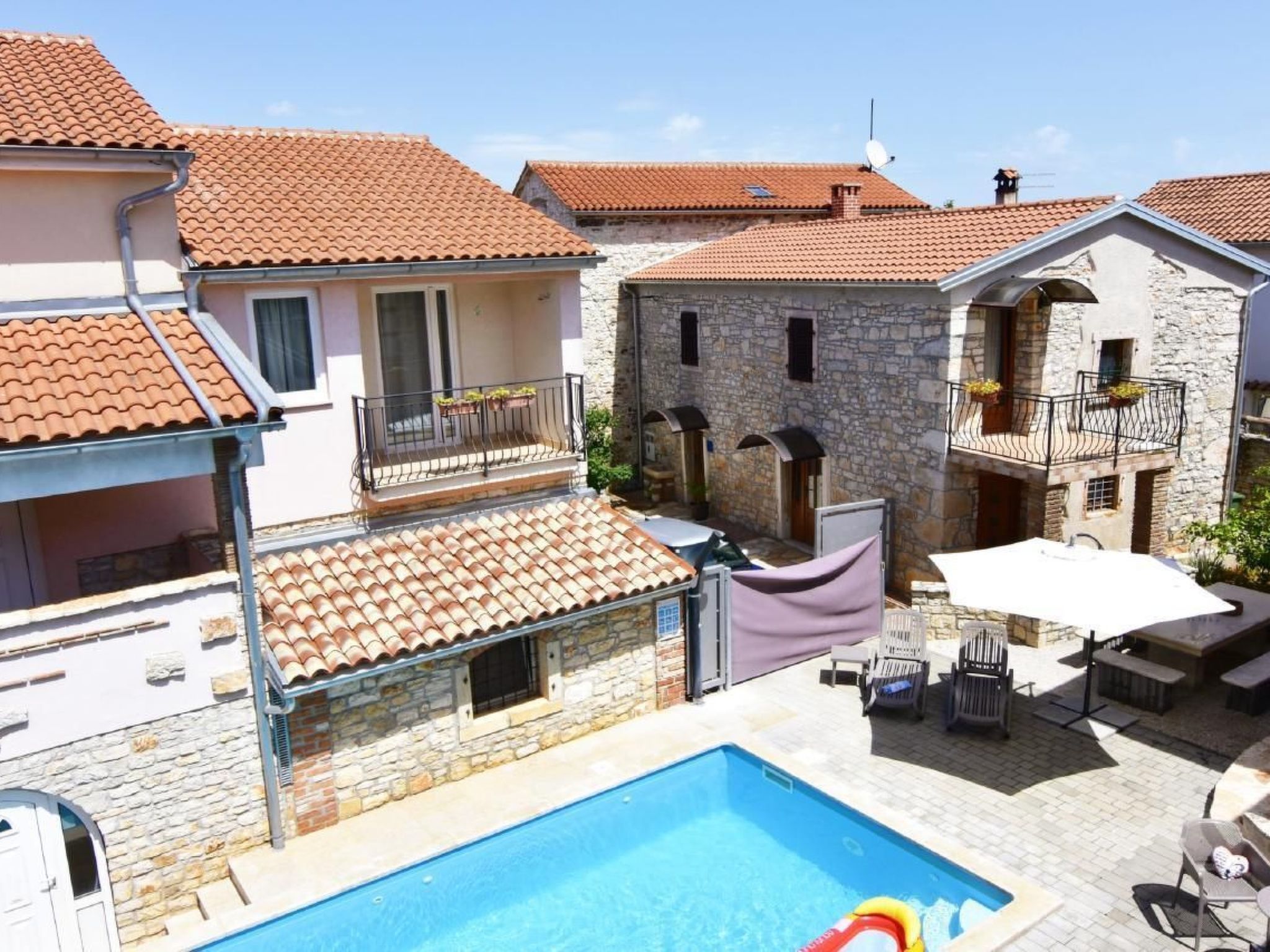 FIORELA 2-Image-tags.info