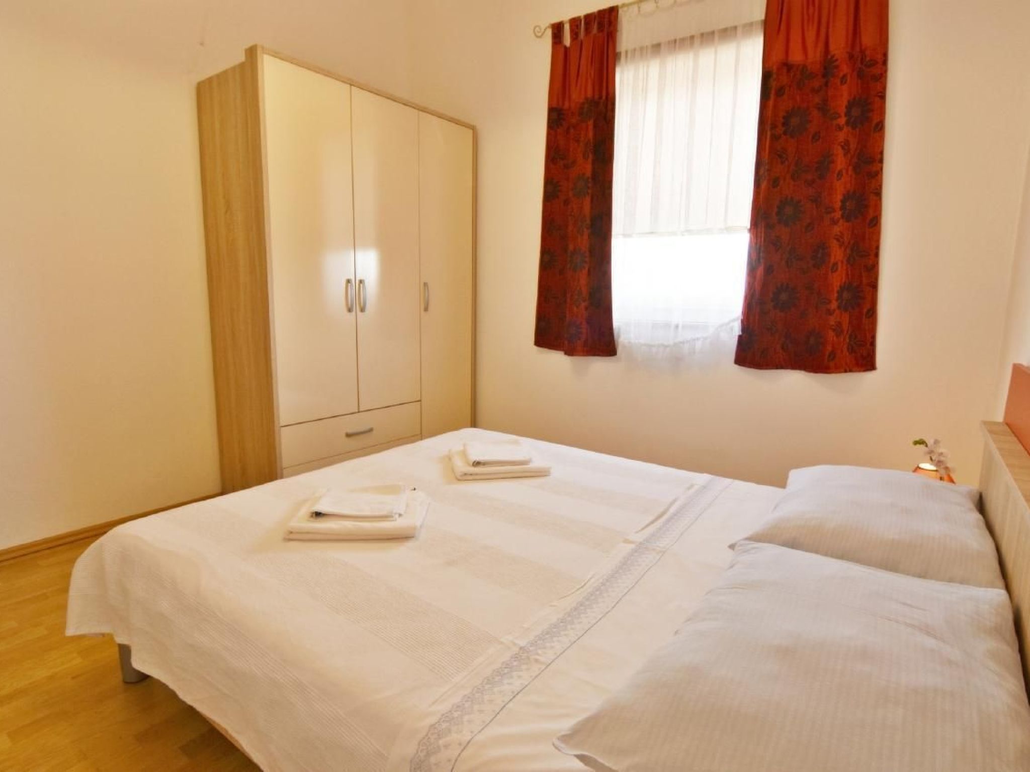 Noemi3-Image-tags.info