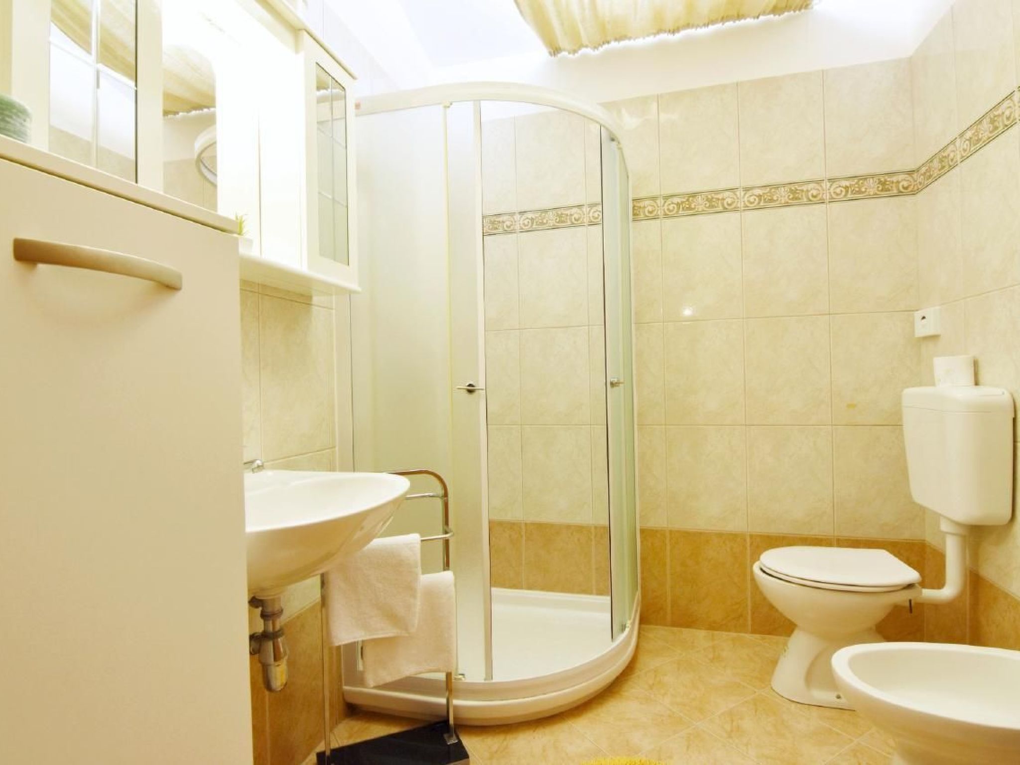 Noemi3-Image-tags.info