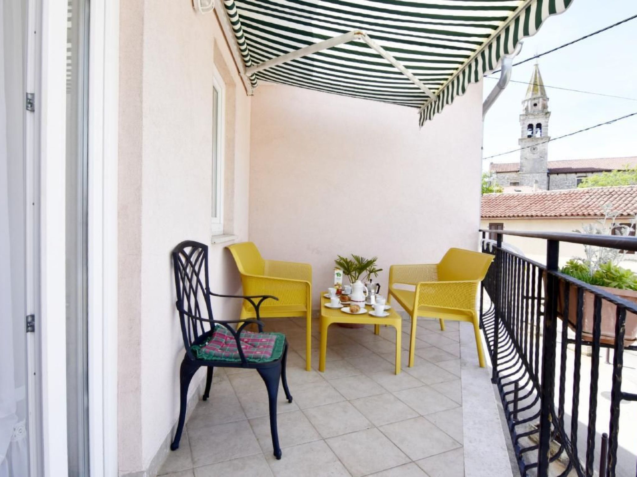 Noemi3-Image-tags.info