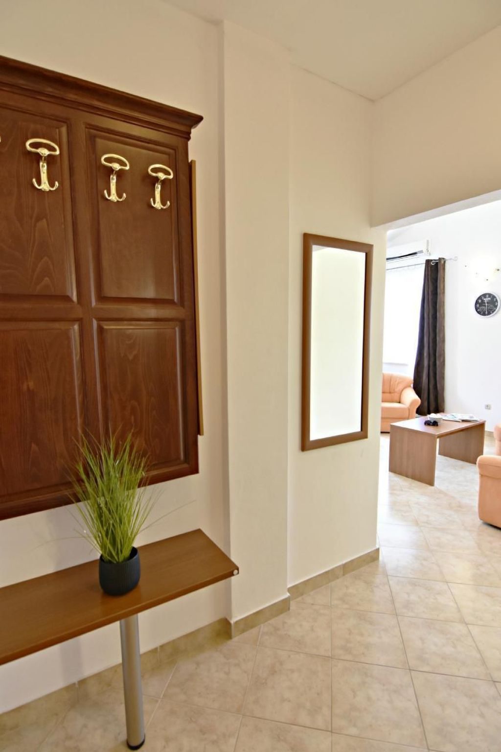 Noemi1-Image-tags.info