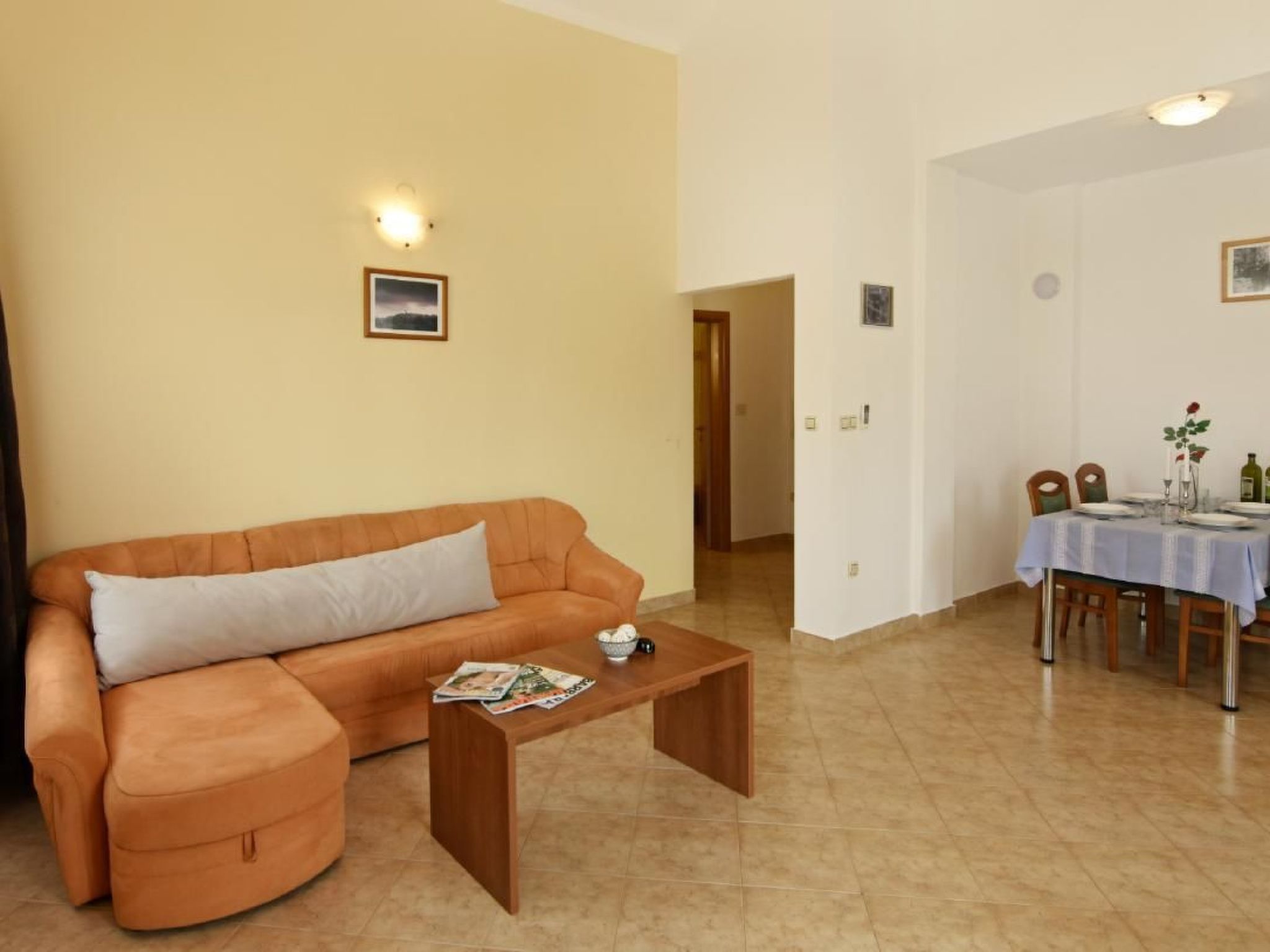 Noemi1-Image-tags.info