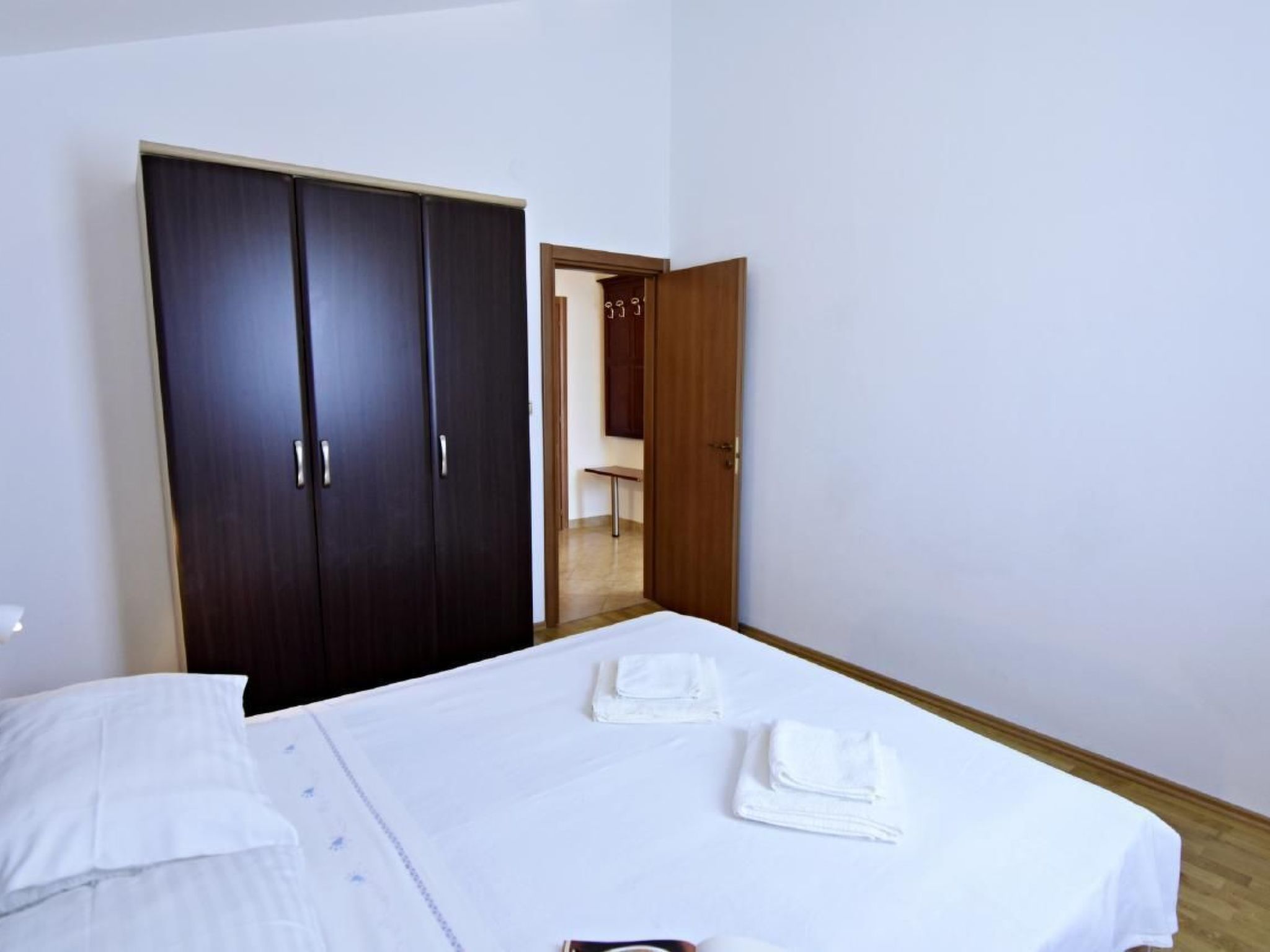 Noemi1-Image-tags.info