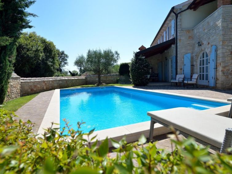 Op 1,4 km van zee: ruim vakantiehuis voor 7 personen in Poreč/Tar in Poreč/Tar