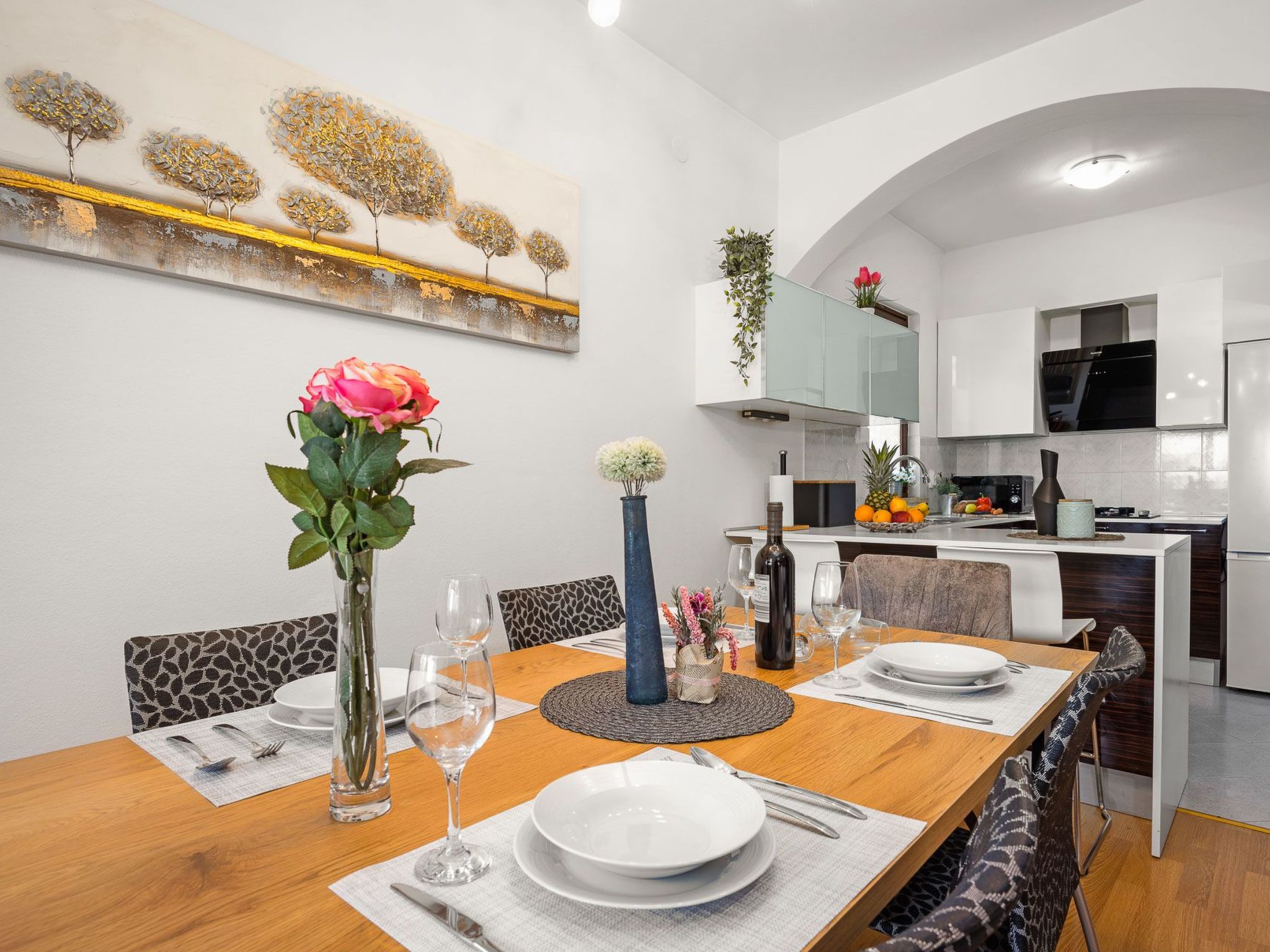 'Lara-Image-tags.info