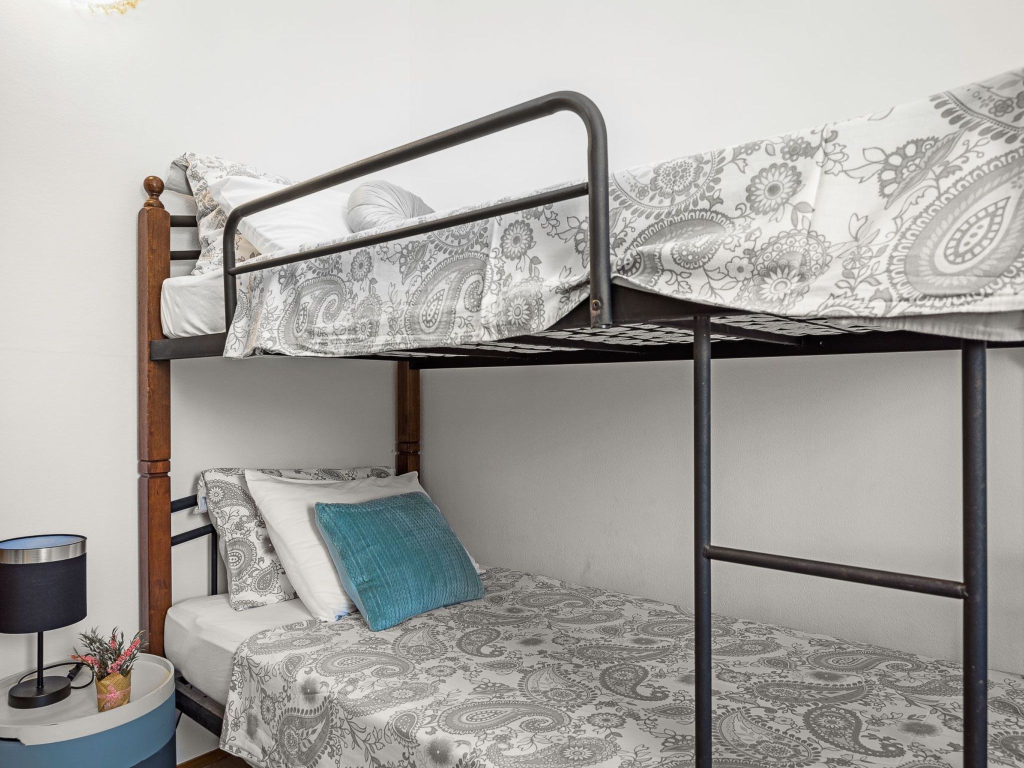 'Lara-Image-tags.info