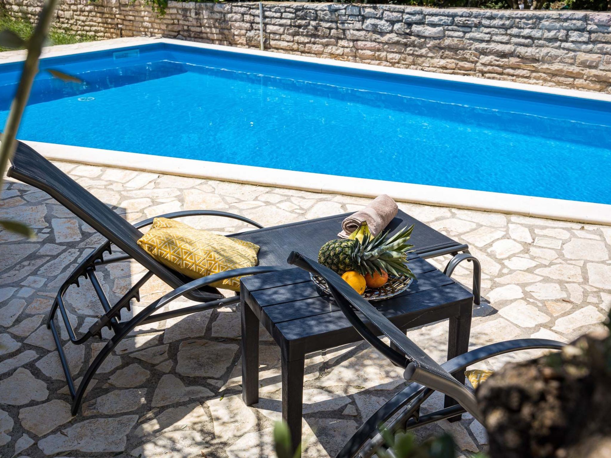 'Lara-Image-tags.info