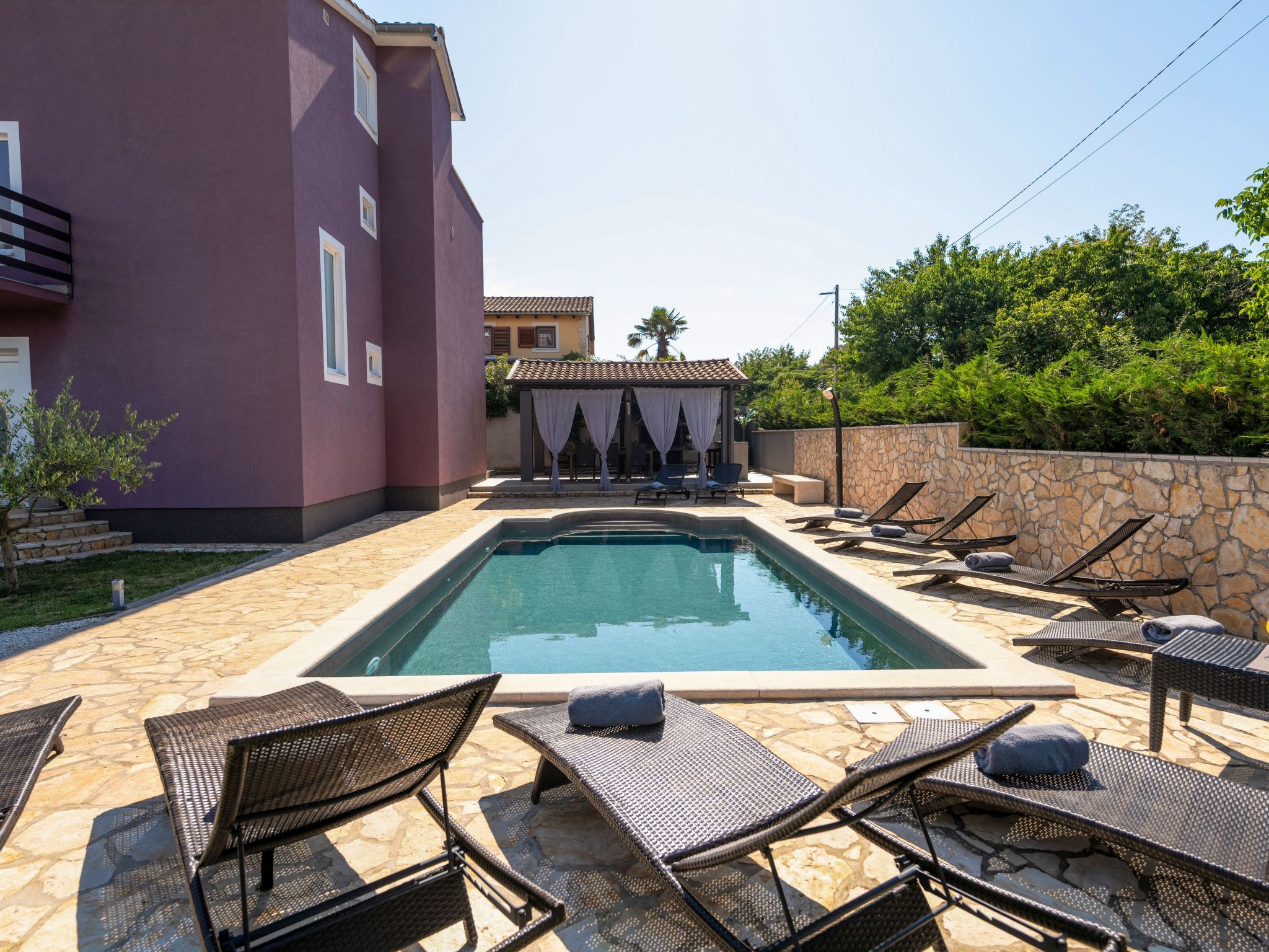 Casa Viola mit Pool, unweit von Lanterna Resort-Draußen