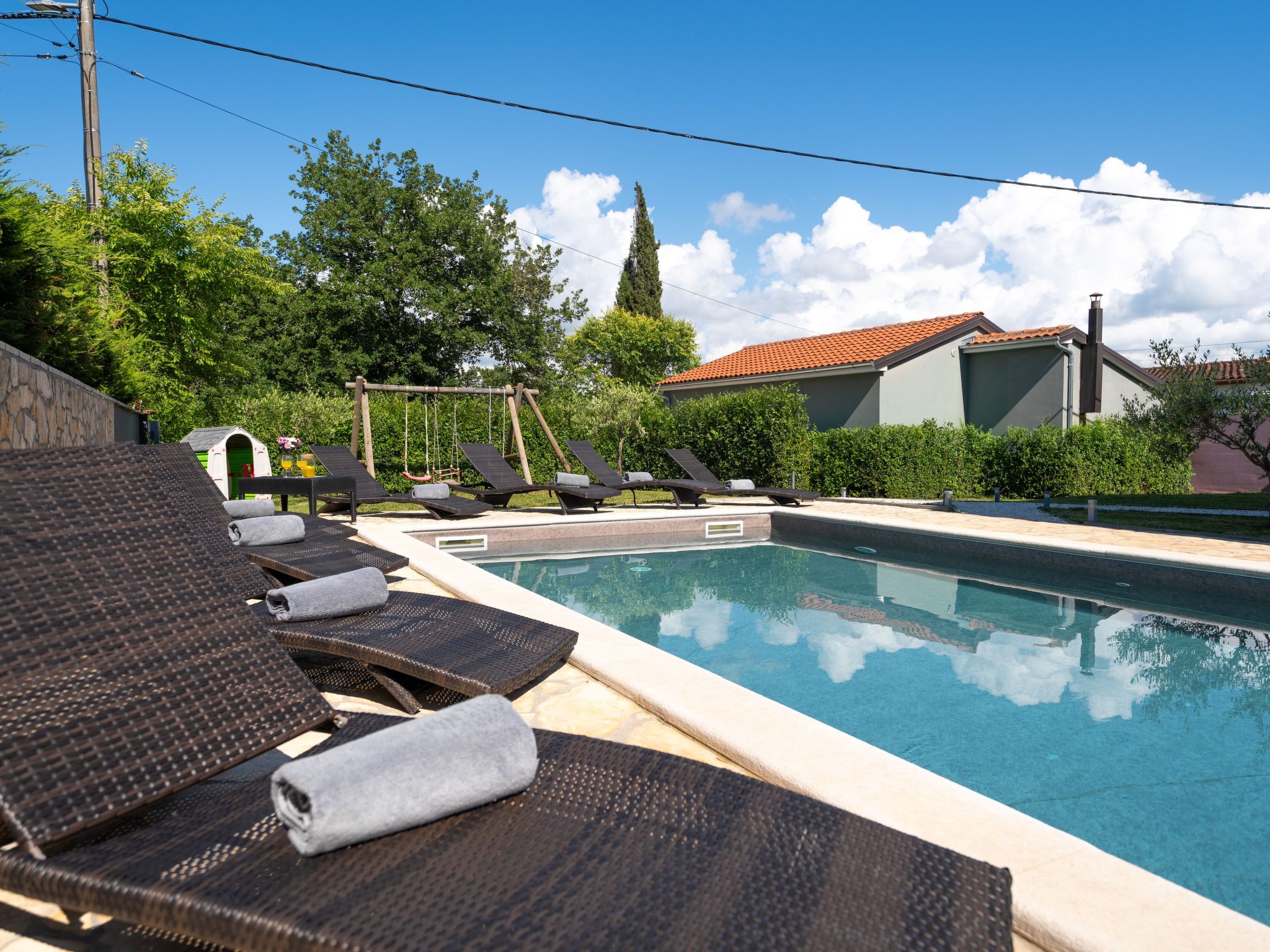 Casa Viola mit Pool, unweit von Lanterna Resort-Draußen