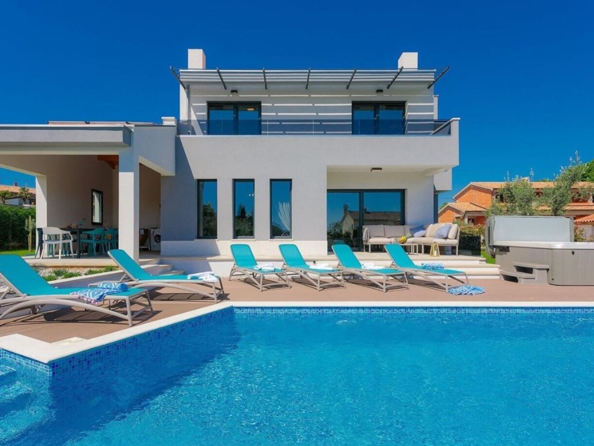 Vakantiehuis met privé zwembad in Porec/Tar (Kroatië) voor 8 personen